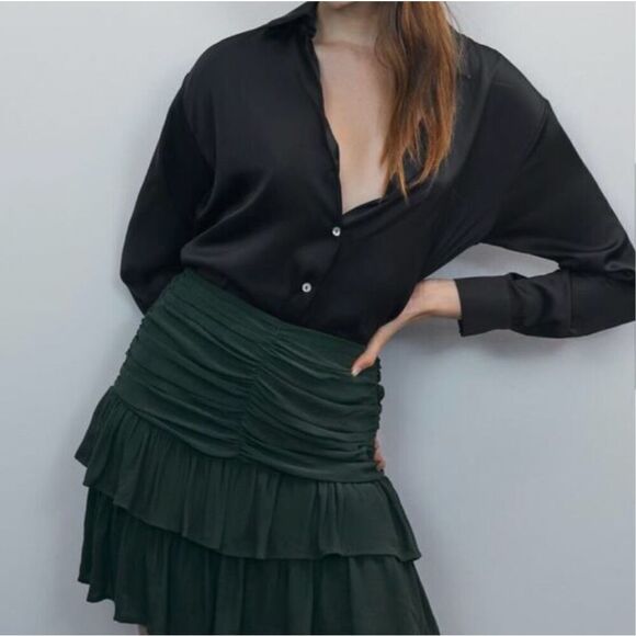 NWT Womens Zara Emerald Green Ruched Emerald Green Mini Skirt - Sz XS - Picture 2 of 6